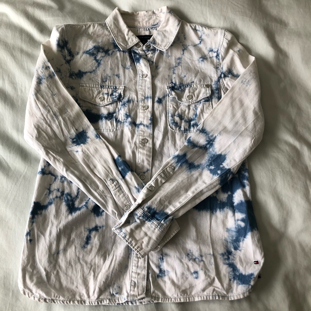 Tommy Hilfiger Acid Wash Button Down